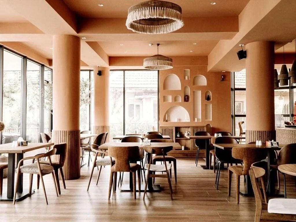 Cameră Novo Studio – design minimalist scandinav, luminos și funcțional